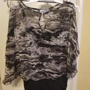 Jennifer Lopez dolman sleeve top sz XS